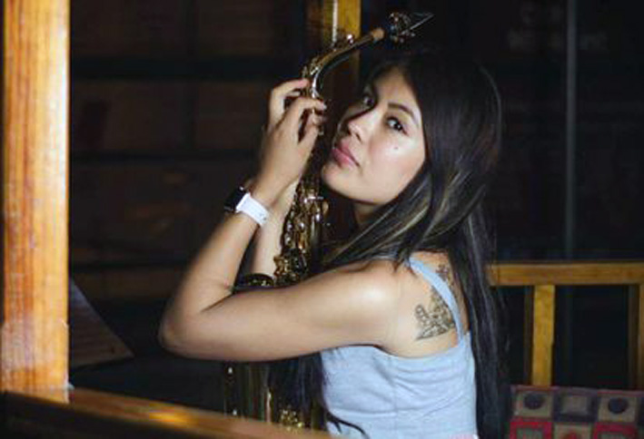 «¡Yo soy acero y voy por tu hijo..!”, advierte saxofonista Malena Ríos