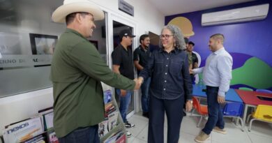 Entregan equipos a pequeños negocios y emprendedores de Badiraguato Entregan equipos a pequeños negocios y emprendedores de Badiraguato