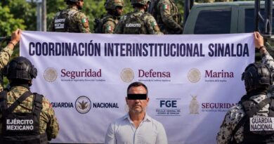 Detienen en Villa Unión a “El Wicho”, presunto operador financiero de Los Rugrats Detienen en Villa Unión a “El Wicho”, presunto operador financiero de Los Rugrats